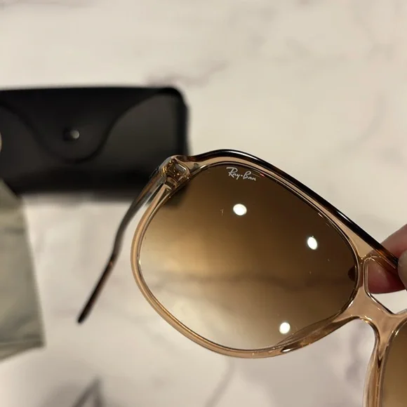 Ray Ban RB2198 Bill sunglasses, like new 🤎 - Picture 7 of 9